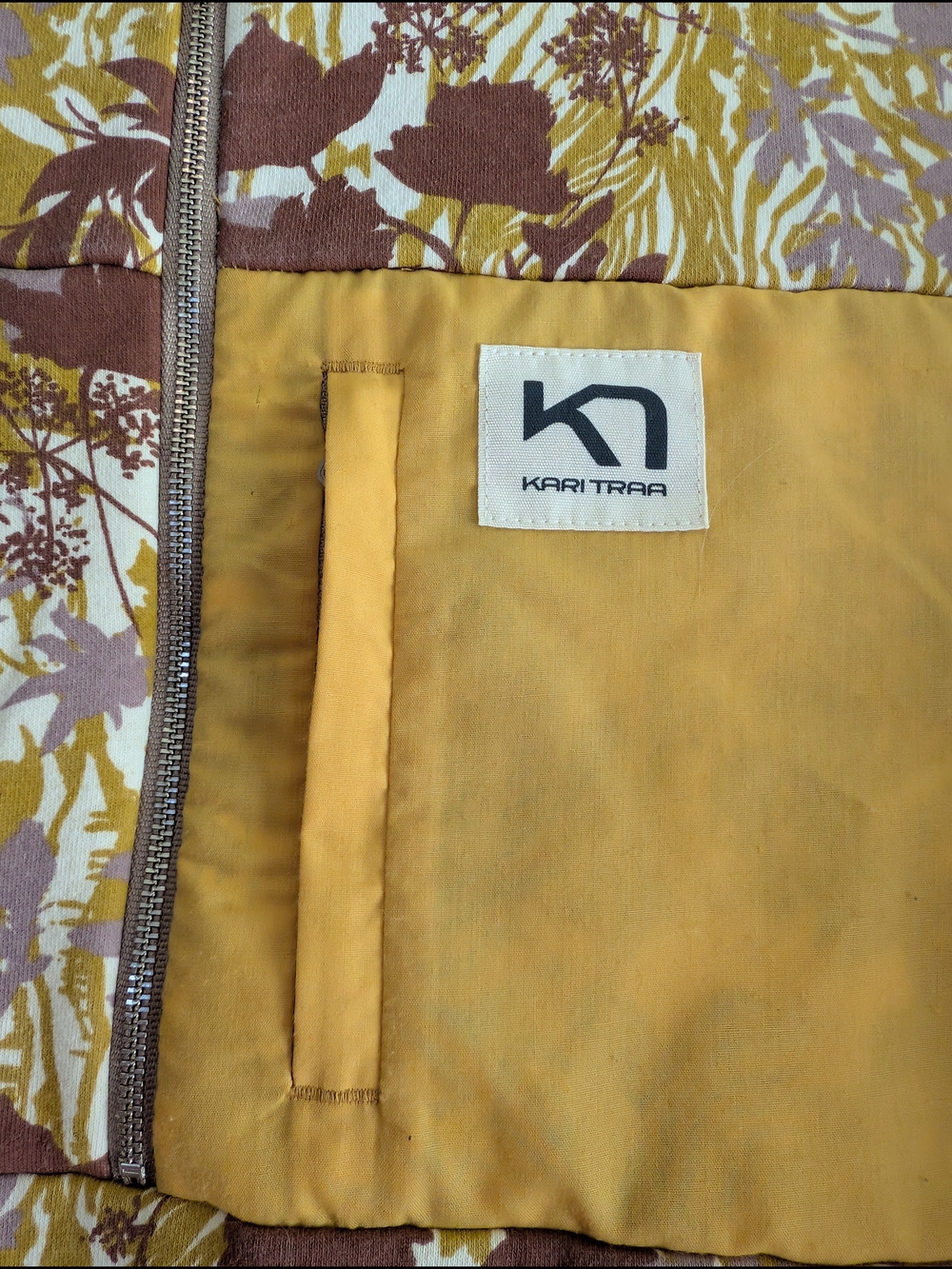 Kari Traa Women's Floral ½ Zip - Picture 3 of 5